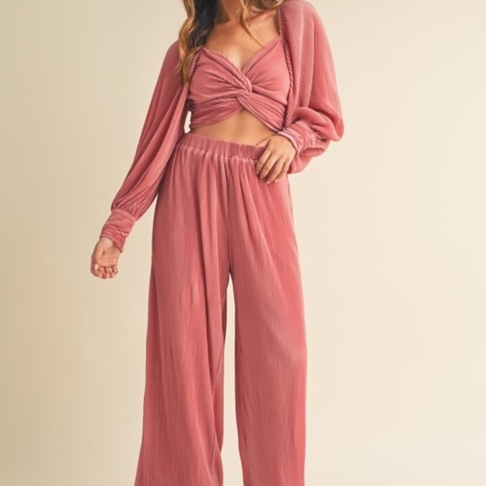 MABLE Front Twisted Long Sleeve Top and Pants Set